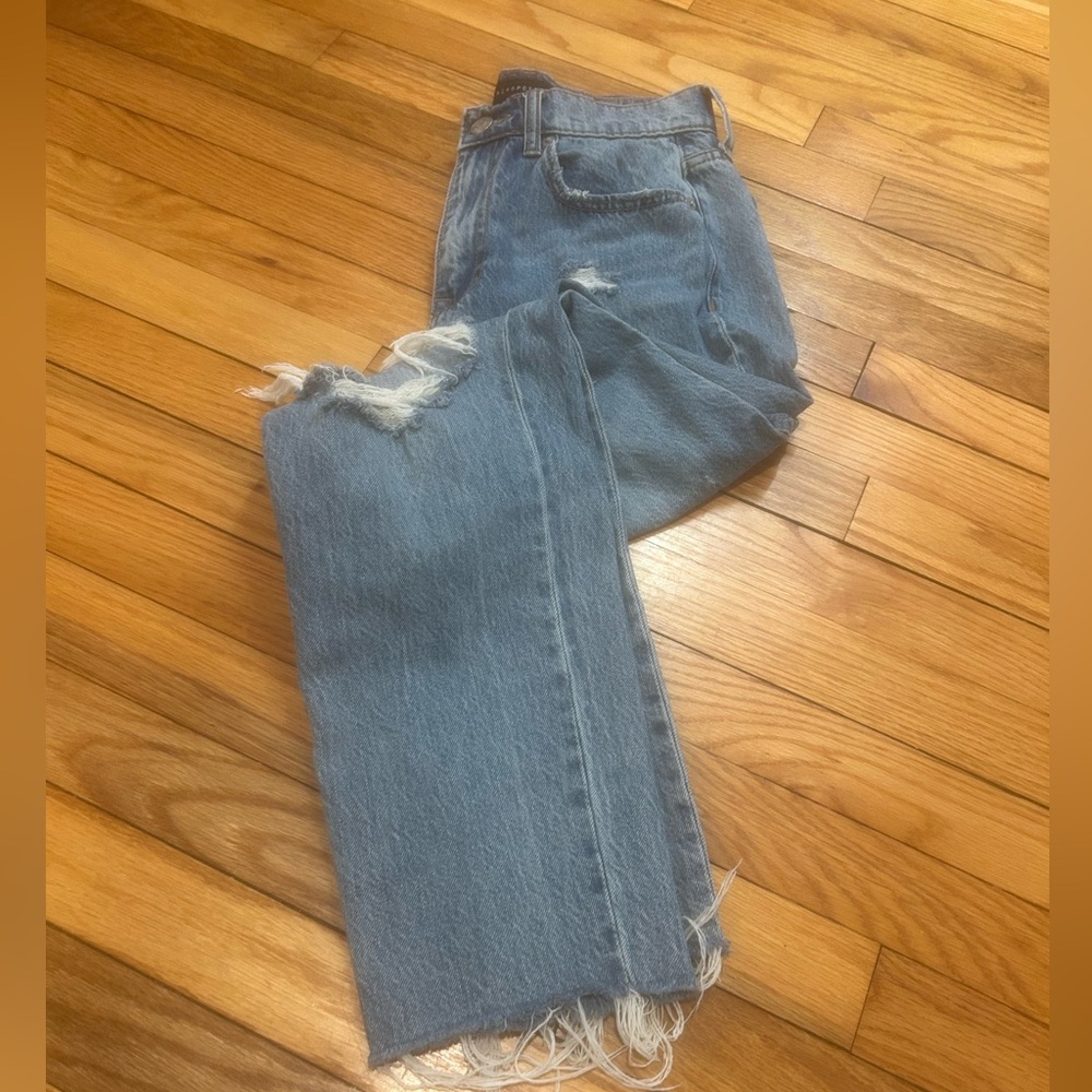 Aeropostale Medium Wash Distressed Women Jeans